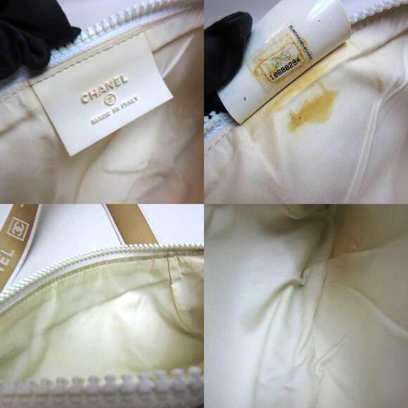 CHANEL Beige Hobo Bag - Picture 5 of 5